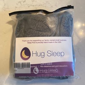 HugSleep Sleep Pod Size Small - only taken out of bag, never used!